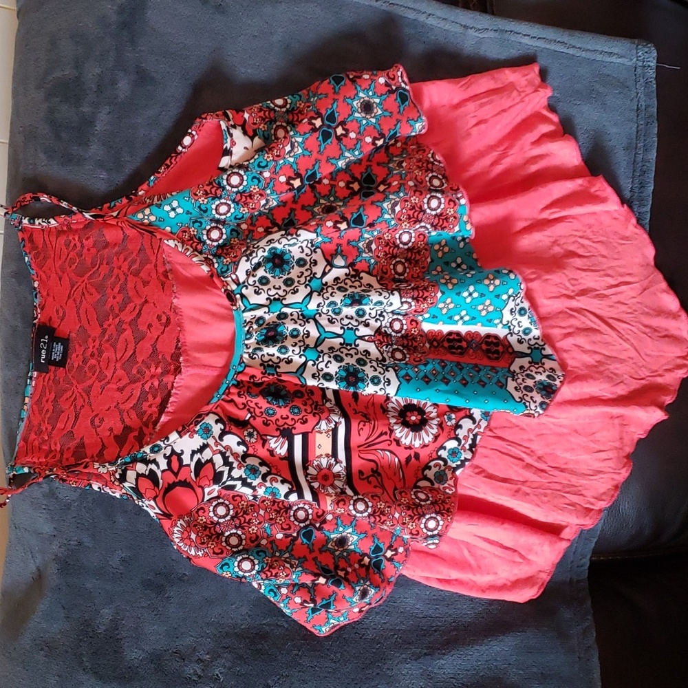 Handkerchief layered tank
